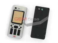 Sony Ericsson W880i -    (: Silver/ Black),     http://www.gsmservice.ru